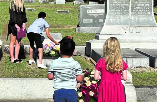 Yoe Day Ceremony Honors Legacy of School Benefactors