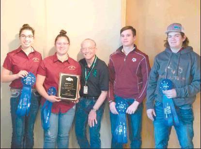 right, the first place senior team at the Fort Worth Stock Show consisted of Kaylee Jackson, Rebecca Kostroun, Mason Lindig, and Heath Hollas.